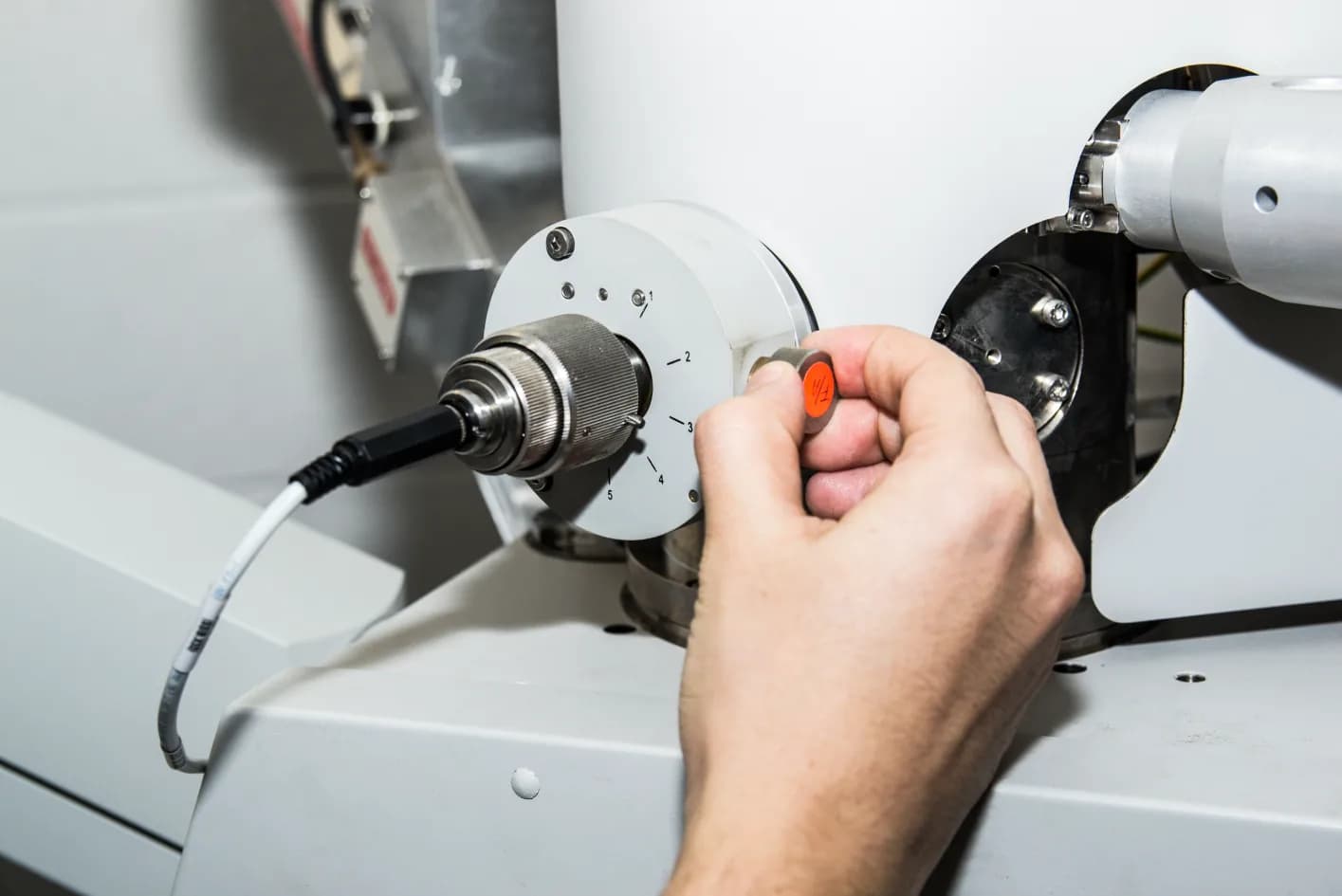 Fitting a calibrated sensor to reference equipment
